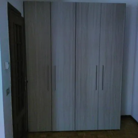 Renard Apartment *